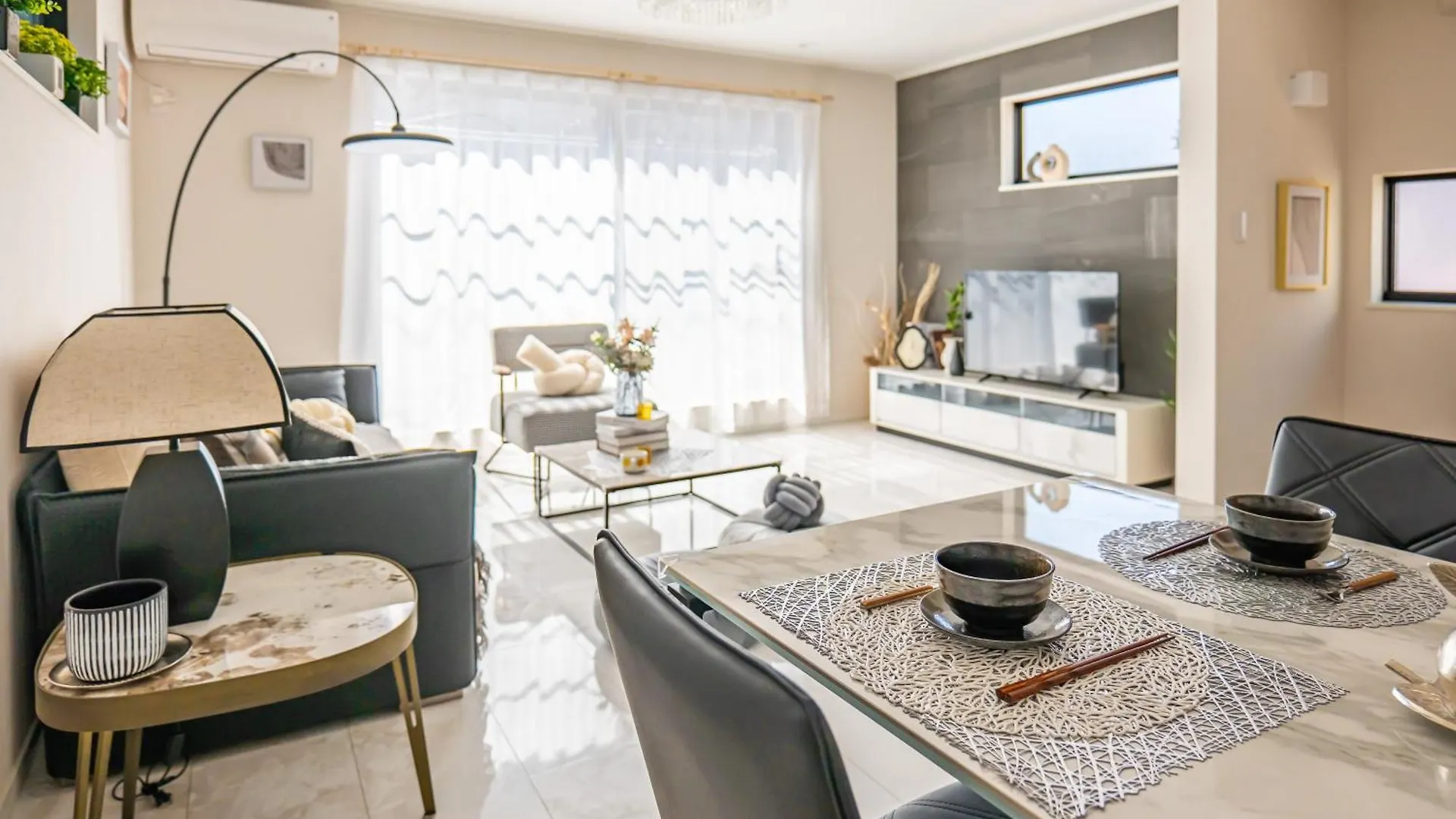 Villa 桜の川18 5 Minutes Htsudai Station, 1 Minute Train To Shinjuku, 120㎡ Villa, Four Bedrooms Tokyo