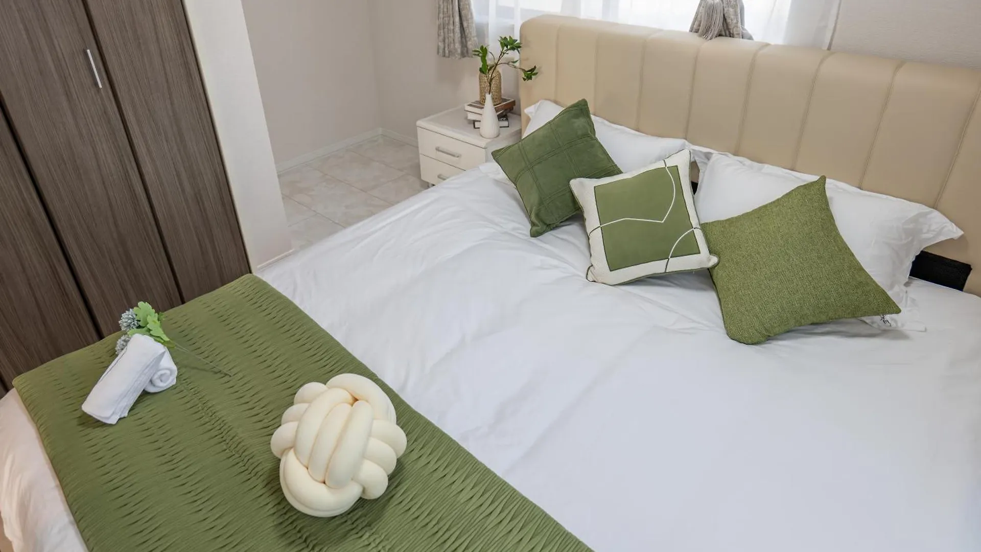 桜の川18 5 Minutes Htsudai Station, 1 Minute Train To Shinjuku, 120㎡ Villa, Four Bedrooms Tokyo Villa