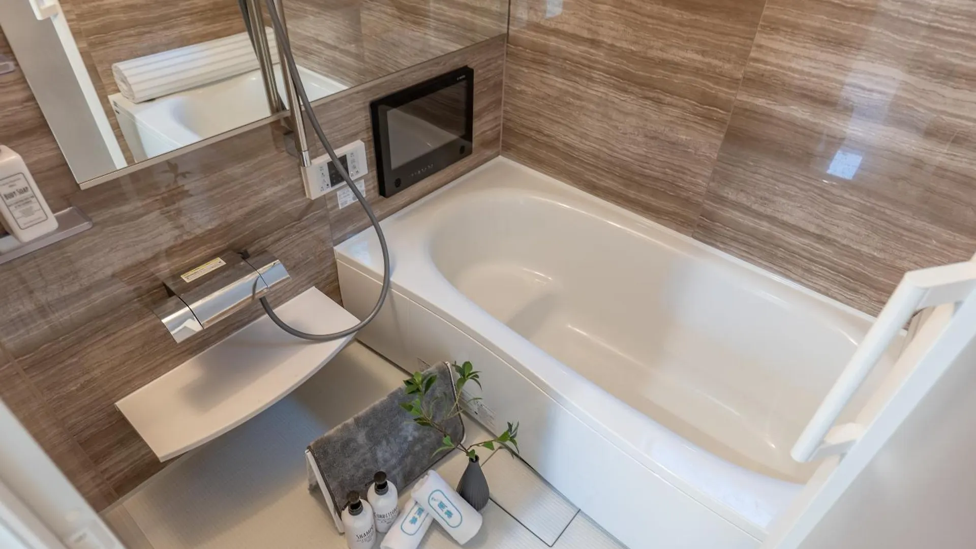 Vila 桜の川18 5 Minutes Htsudai Station, 1 Minute Train To Shinjuku, 120㎡ Villa, Four Bedrooms Prefektura Tokio Japonsko